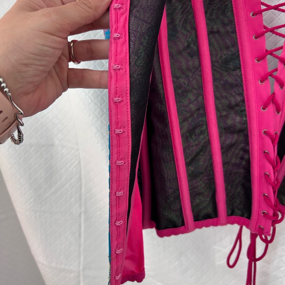 Vibrant Pink and Blue Floral corset - Picture 5 of 11